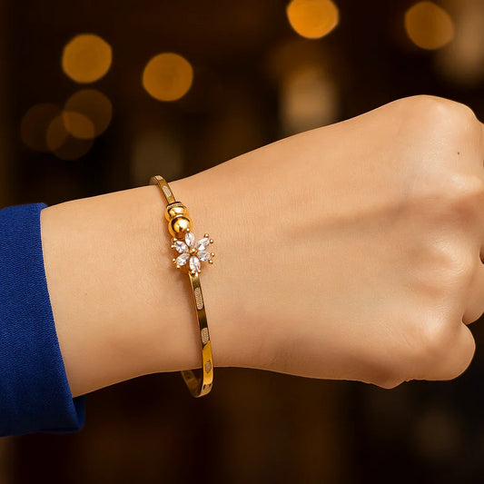 Crystal Bloom – Gold-Toned Openable Floral Bangle Bracelet