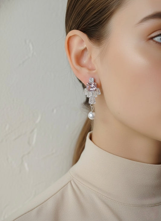 Silver Glint – Crystal Pearl Drop Earrings